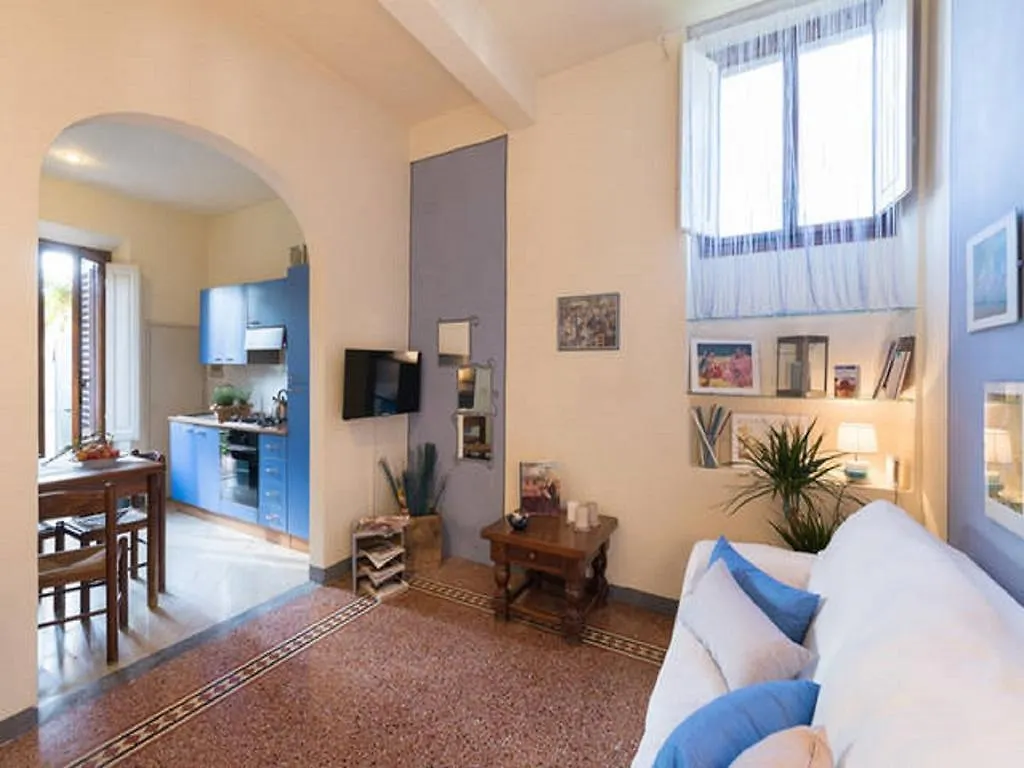 Carta Zucchero Apartment Florence